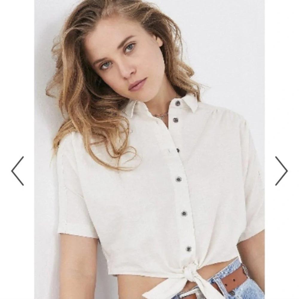 BDG size small excellent condition button down crop tie front stripe s…